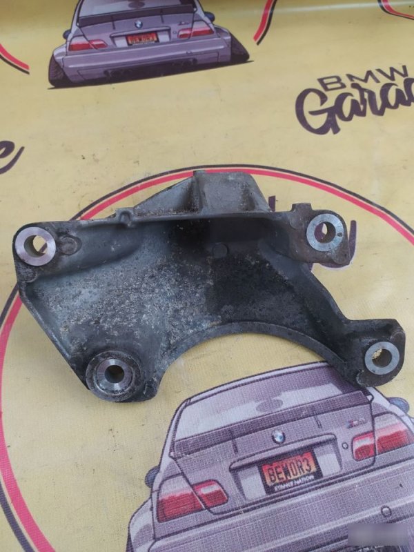 Кронштейн ДВС, 2000 рублей, Орёл