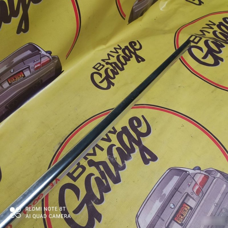 Молдинг стекла, 2000 рублей, Орёл