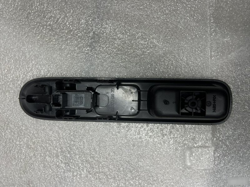 Кнопка стеклоподъемника, 1000 рублей, Орёл