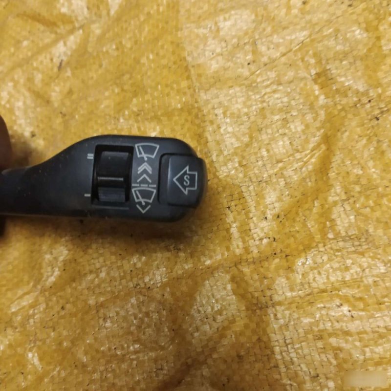 Переключатель с интенсивом, 1000 рублей, Орёл