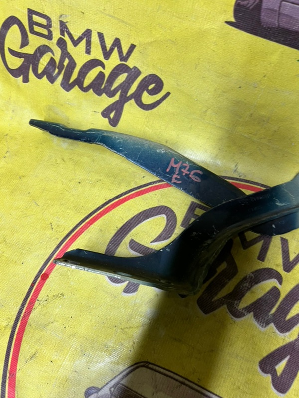 Петля замка капота, 1000 рублей, Орёл