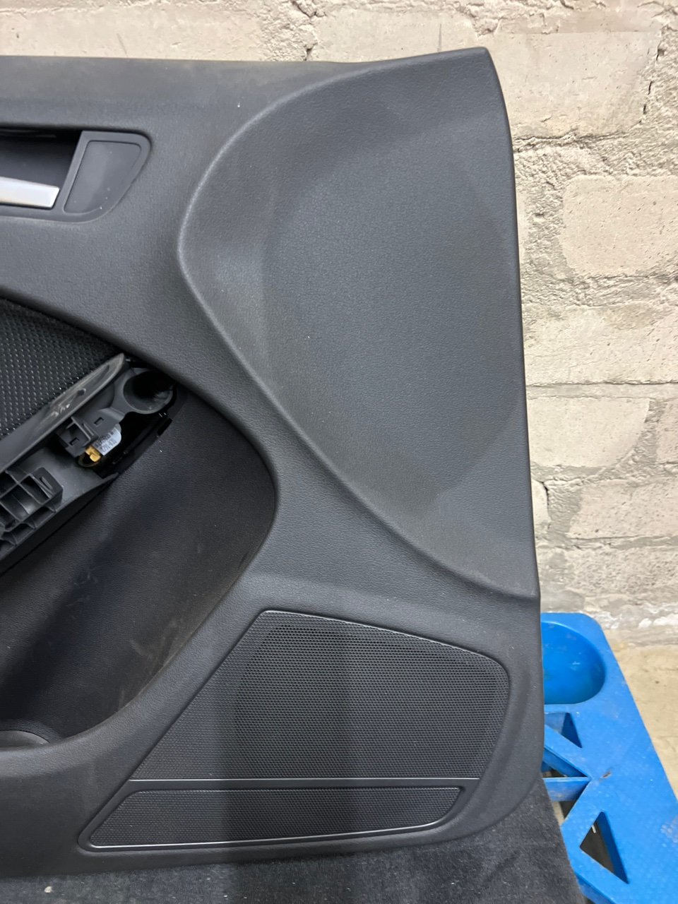 Обшивка двери, 2000 рублей, Орёл