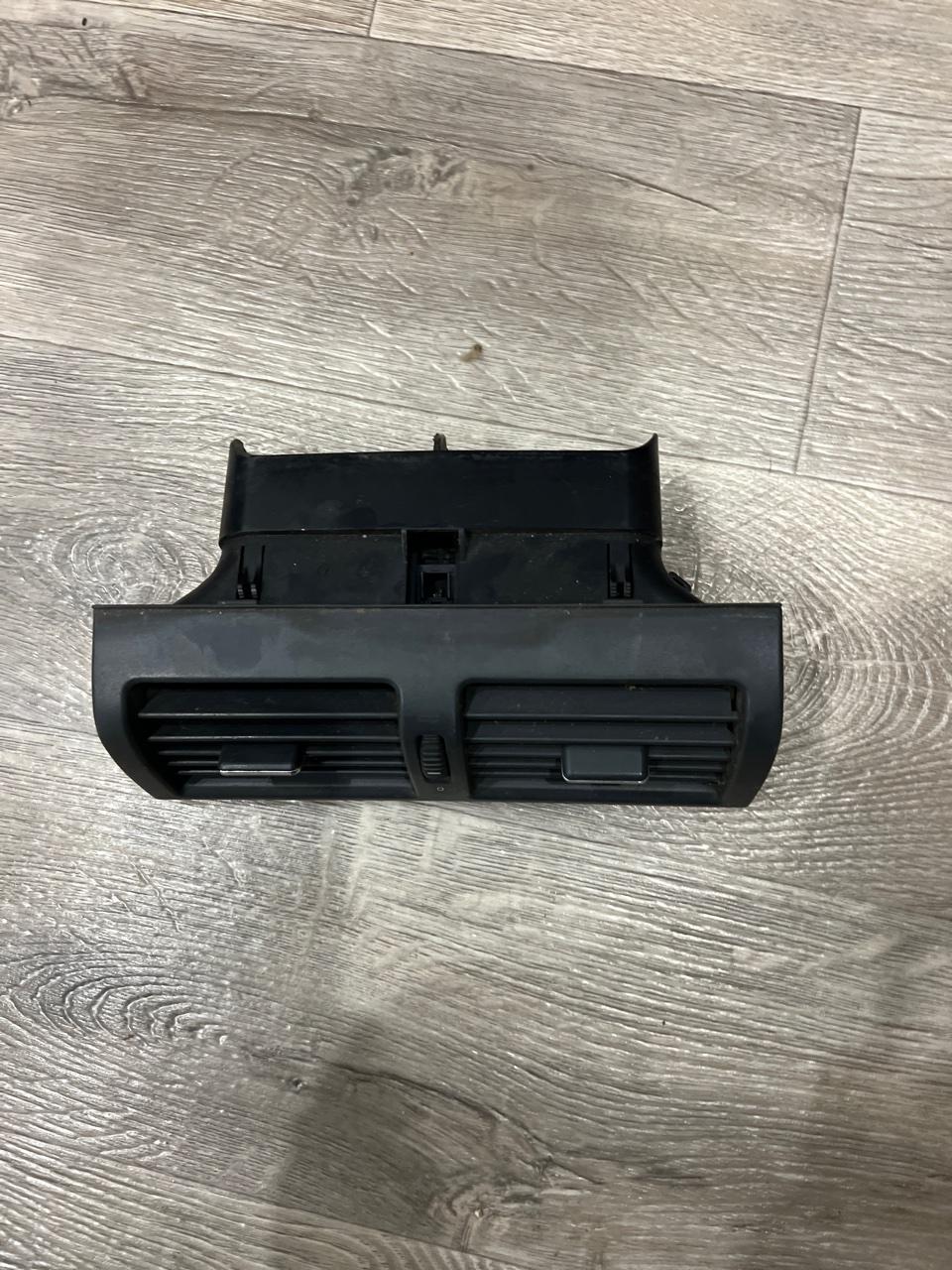 Дефлектор салона, 1000 рублей, Орёл