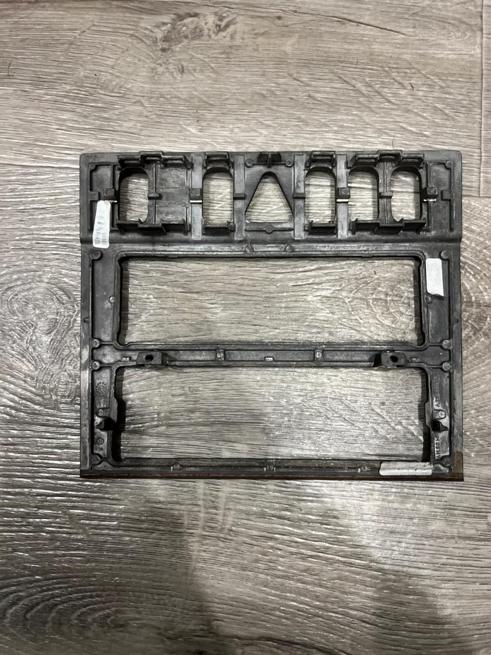 Накладка центральной консоли, 800 рублей, Орёл