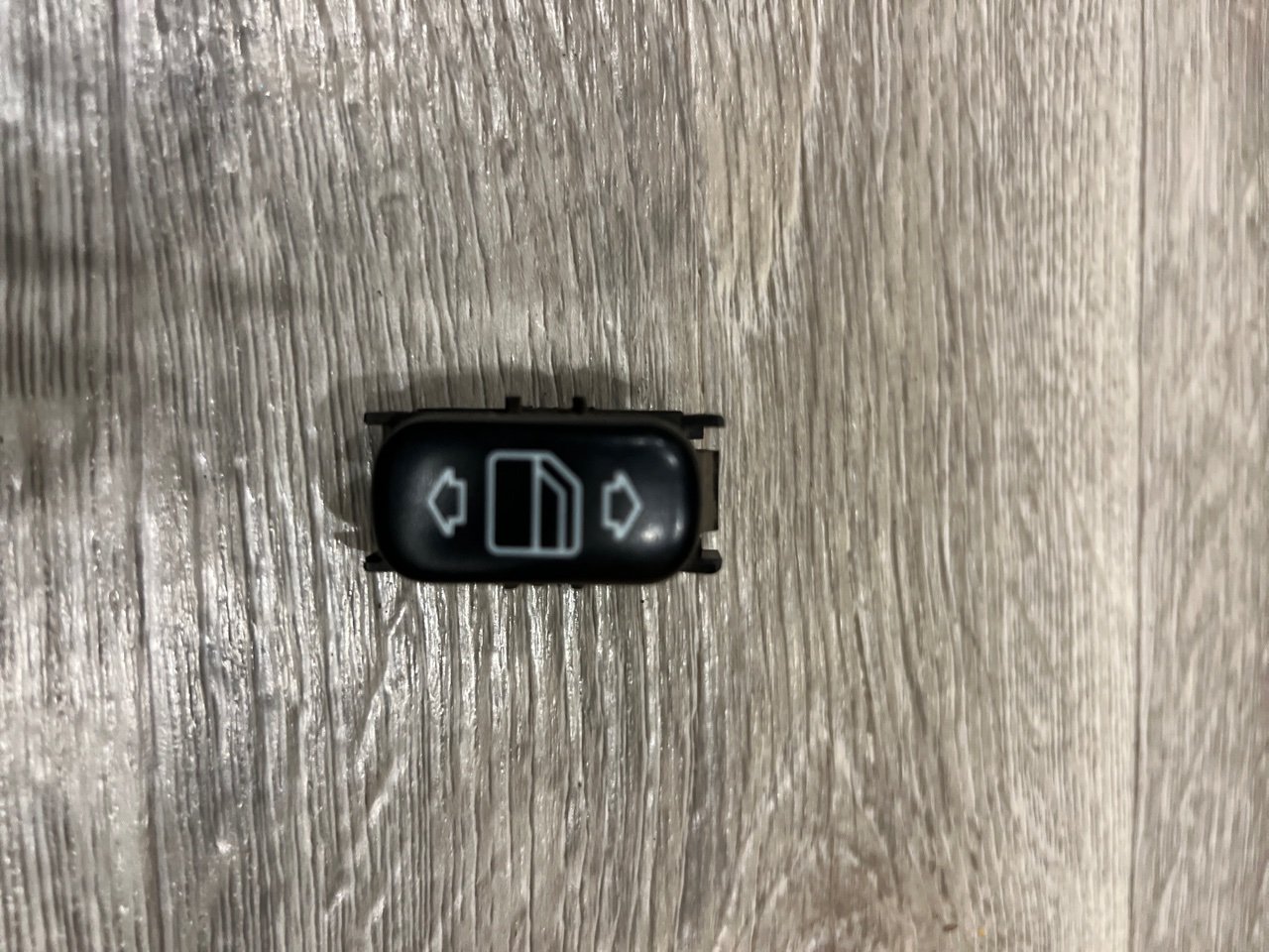 Кнопка стеклоподъемника, 600 рублей, Орёл