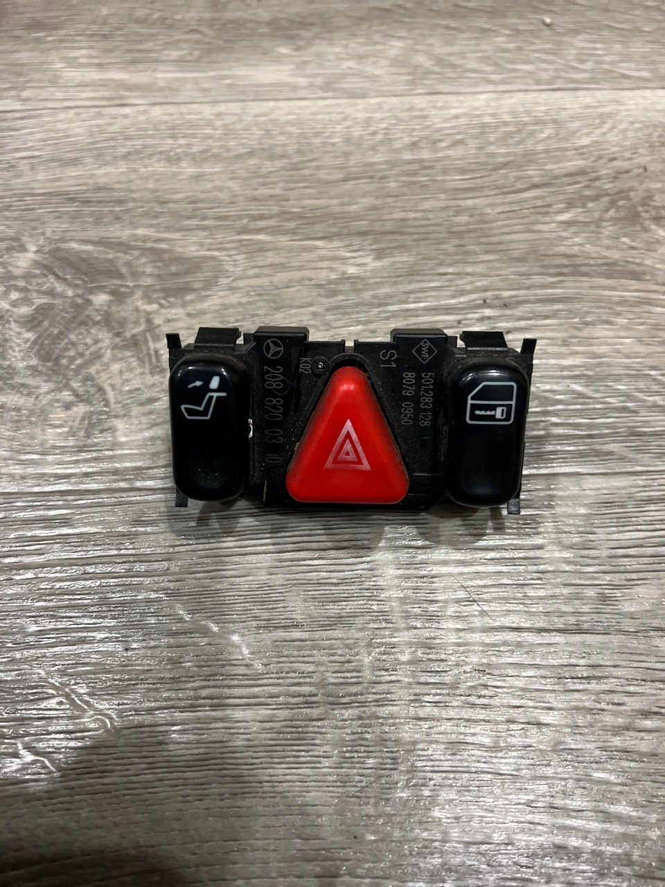 Кнопка аварийной сигнализации, 600 рублей, Орёл