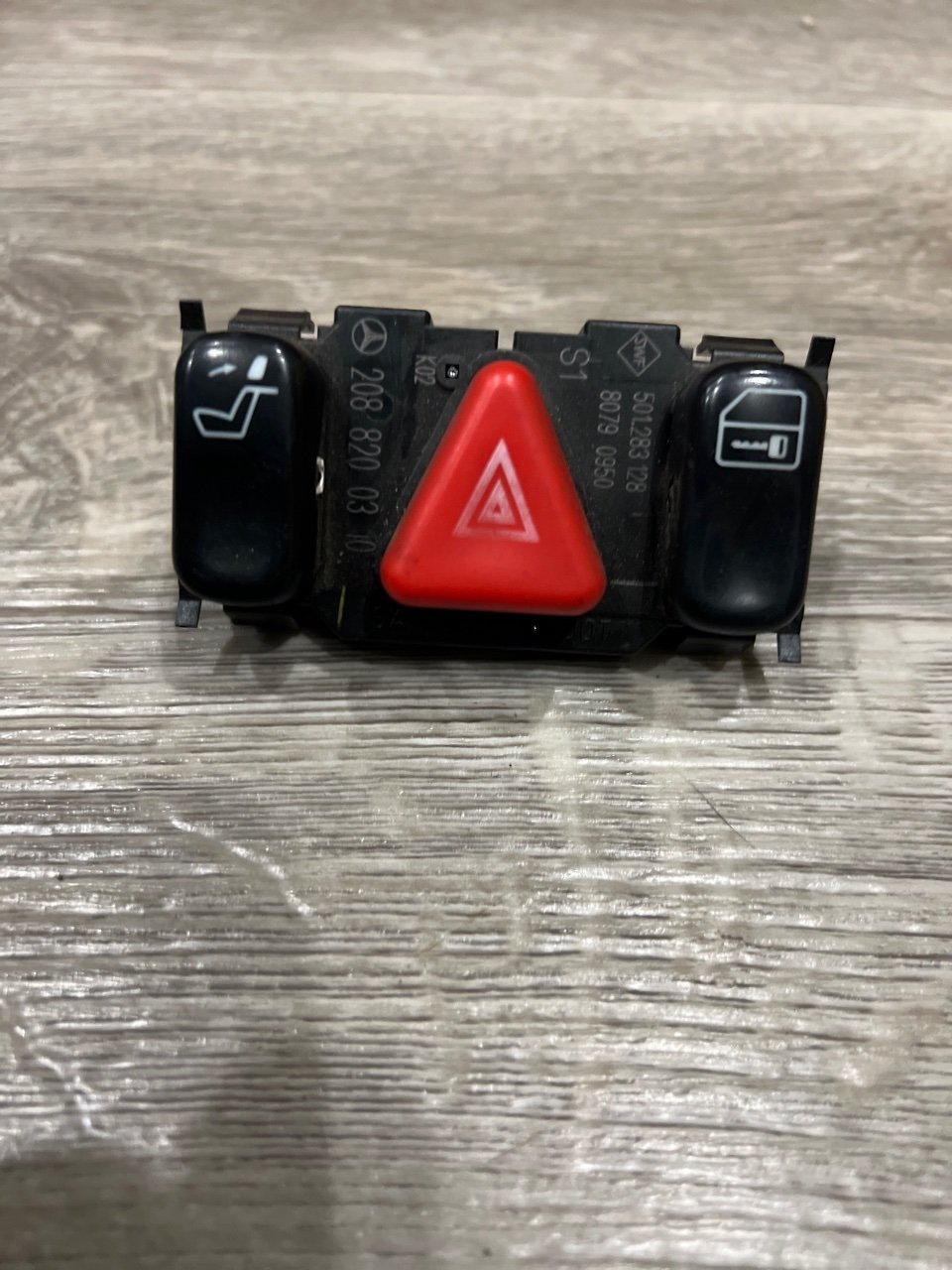 Кнопка аварийной сигнализации, 600 рублей, Орёл