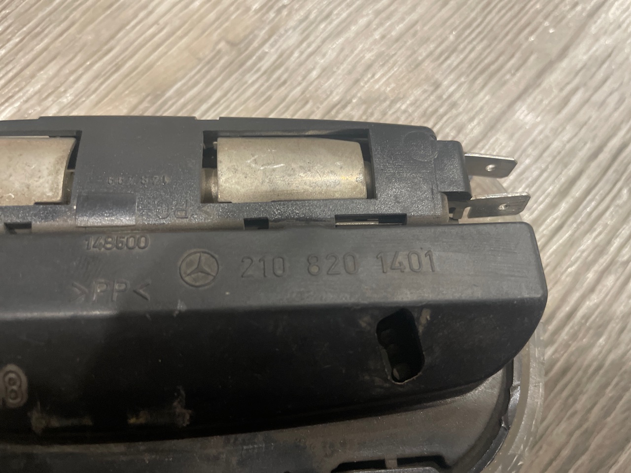 Плафон освещения, 500 рублей, Орёл