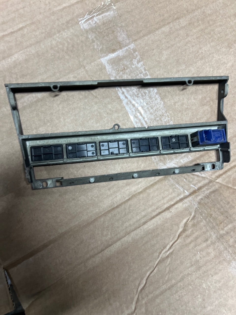 Накладка центральной консоли, 400 рублей, Орёл