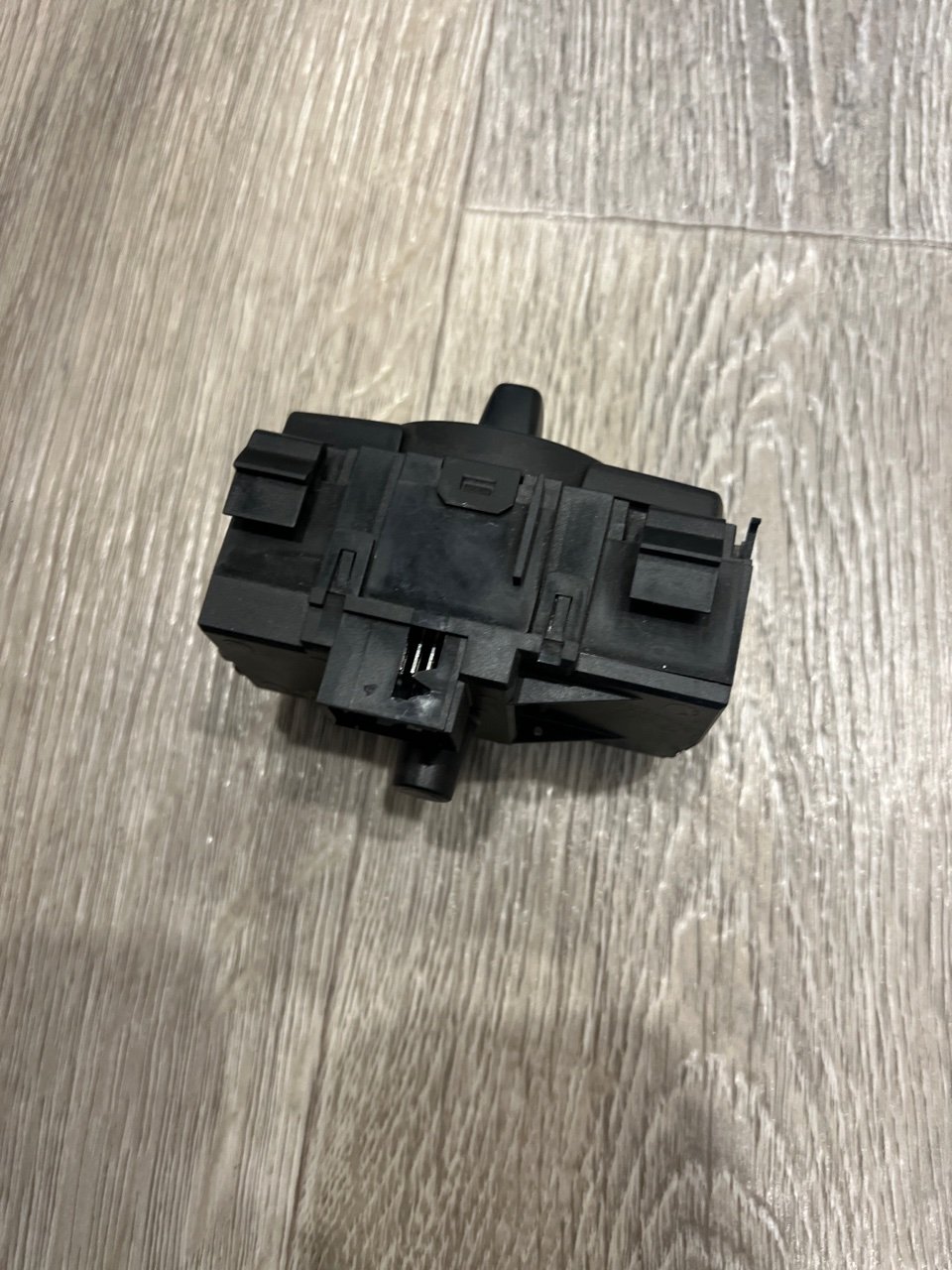 Переключатель света, 2000 рублей, Орёл