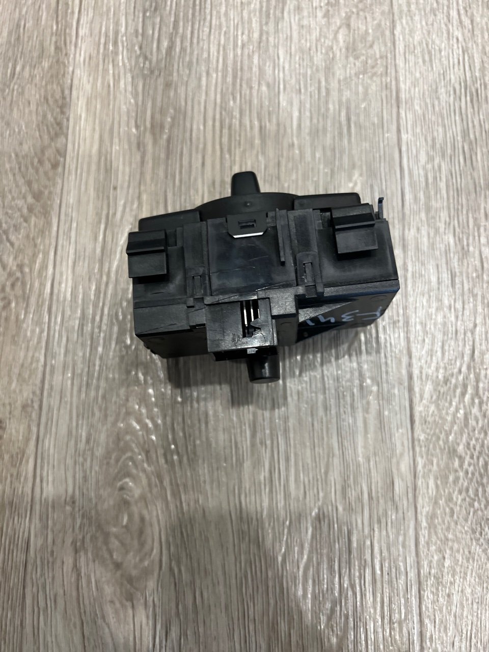 Переключатель света, 1555 рублей, Орёл