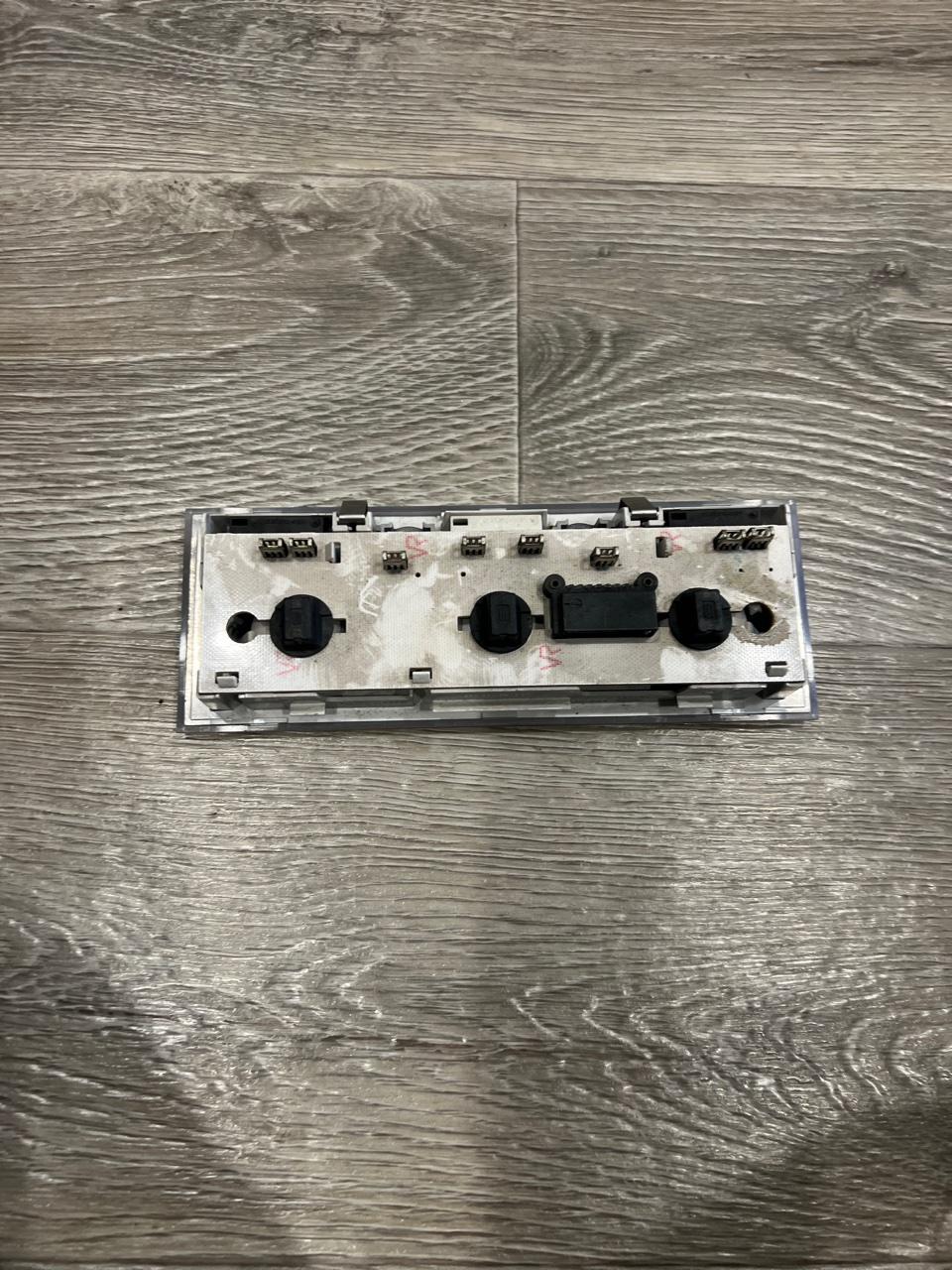 Фонарь освещения салона, 750 рублей, Орёл