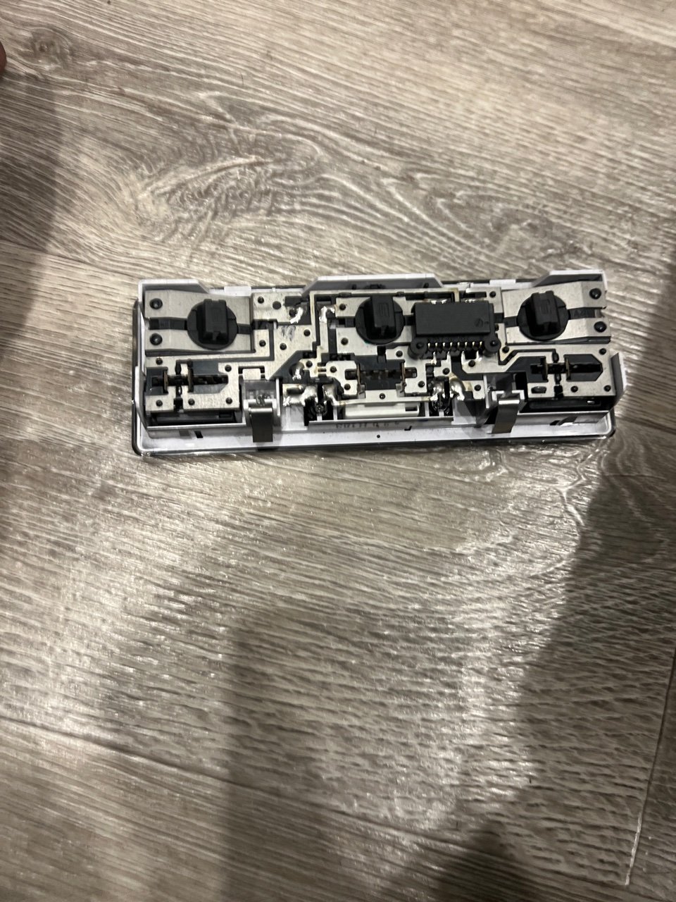 Фонарь освещения салона, 1000 рублей, Орёл