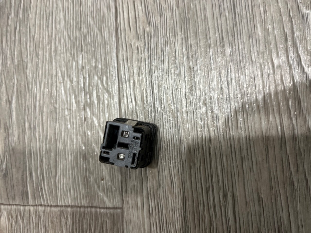 Кнопка центрального замка, 500 рублей, Орёл