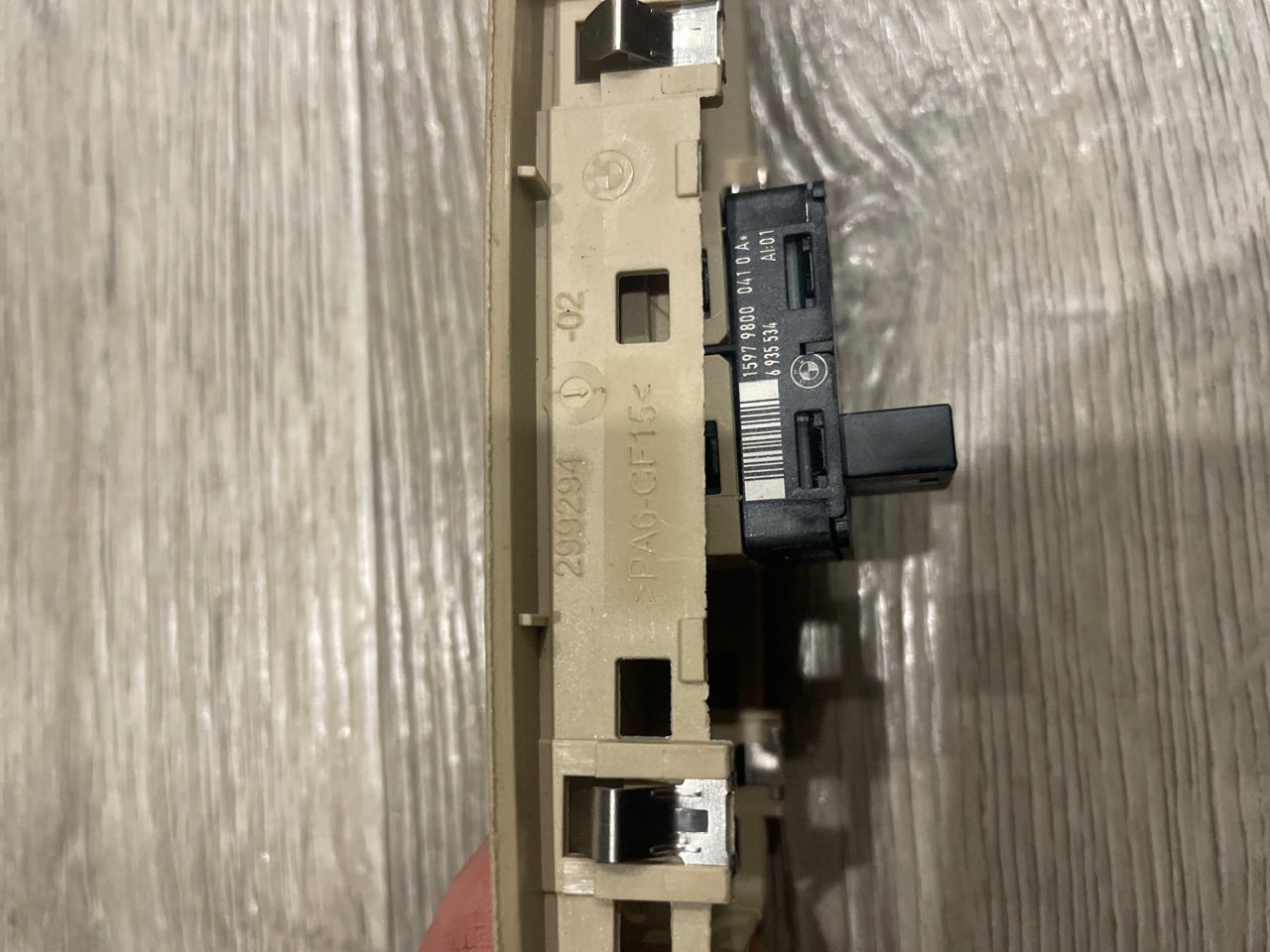 Кнопка стеклоподъемника, 1000 рублей, Орёл