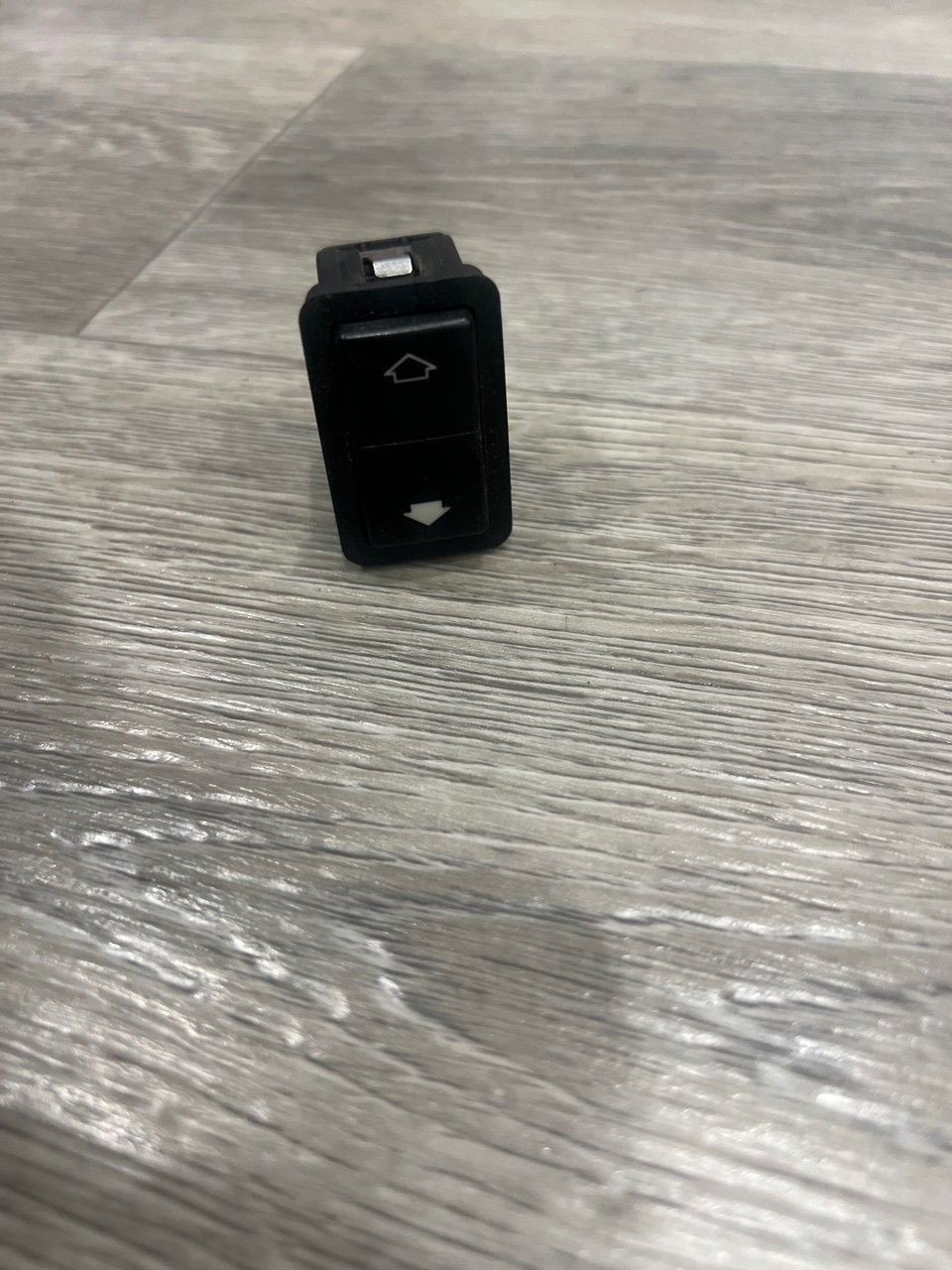 Кнопка стеклоподъемника, 700 рублей, Орёл