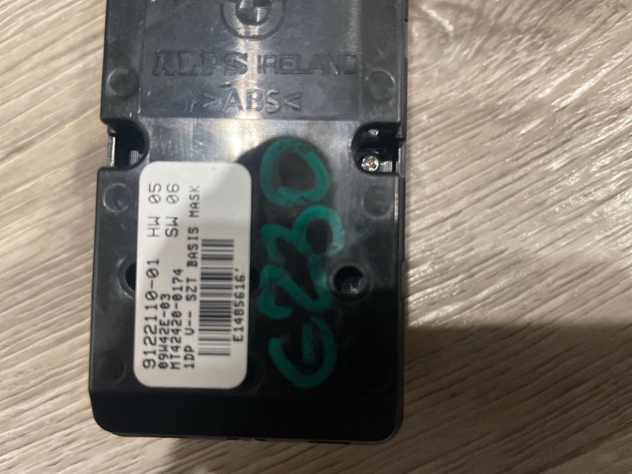 Блок стеклоподъемников, 2000 рублей, Орёл