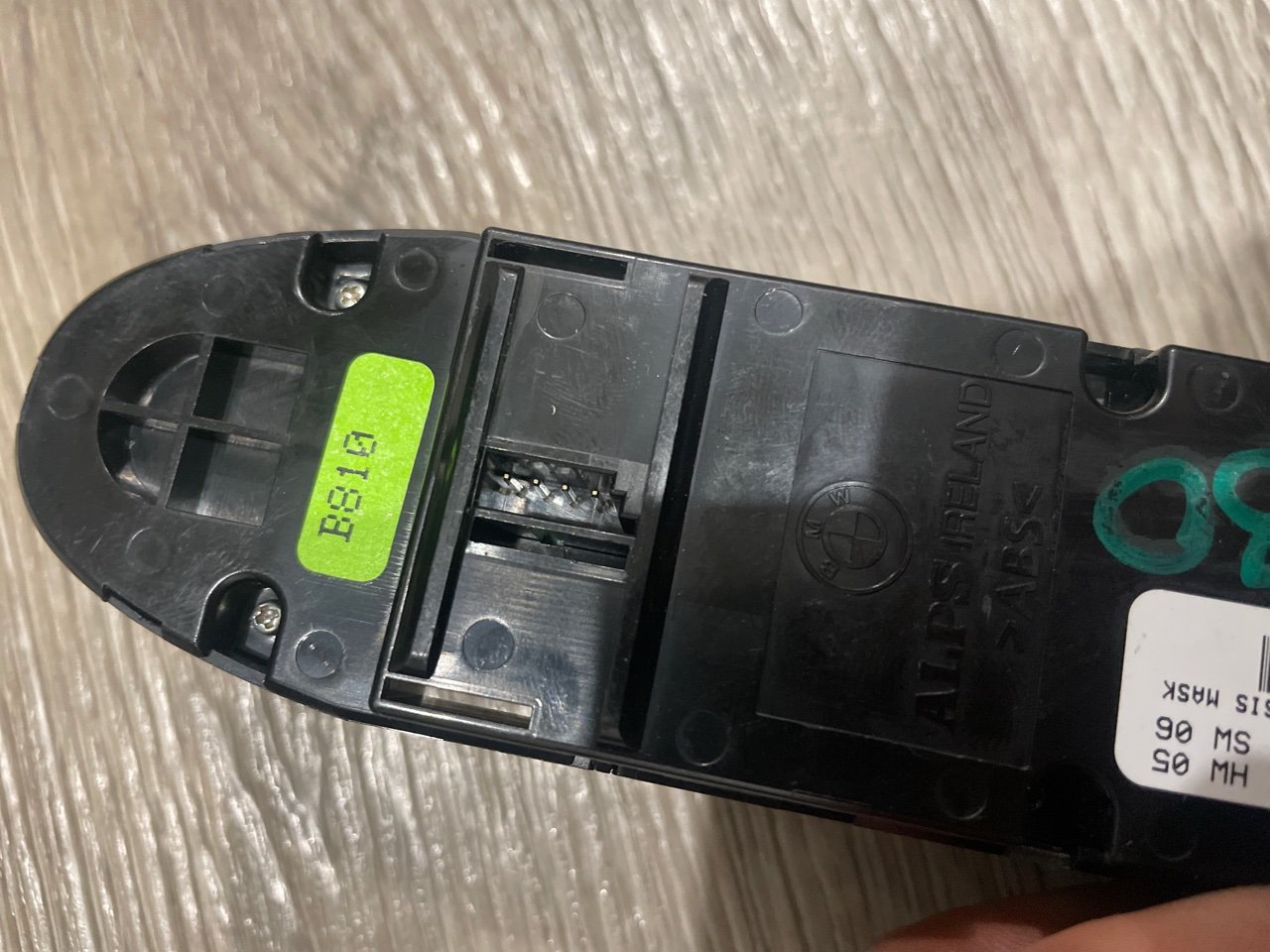 Блок стеклоподъемников, 2000 рублей, Орёл