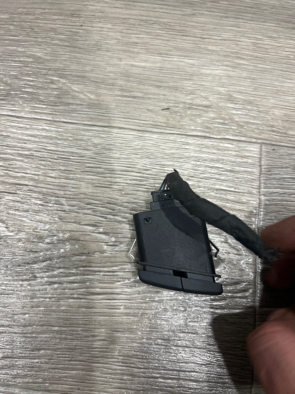 Кнопка, 1000 рублей, Орёл