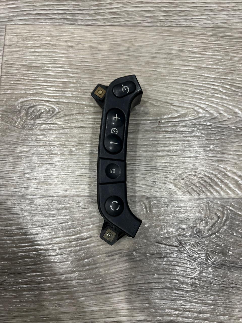 Кнопки на руль, 800 рублей, Орёл