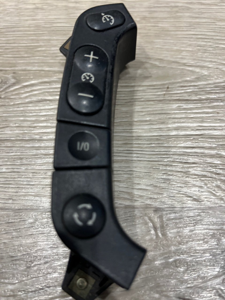 Кнопки на руль, 800 рублей, Орёл