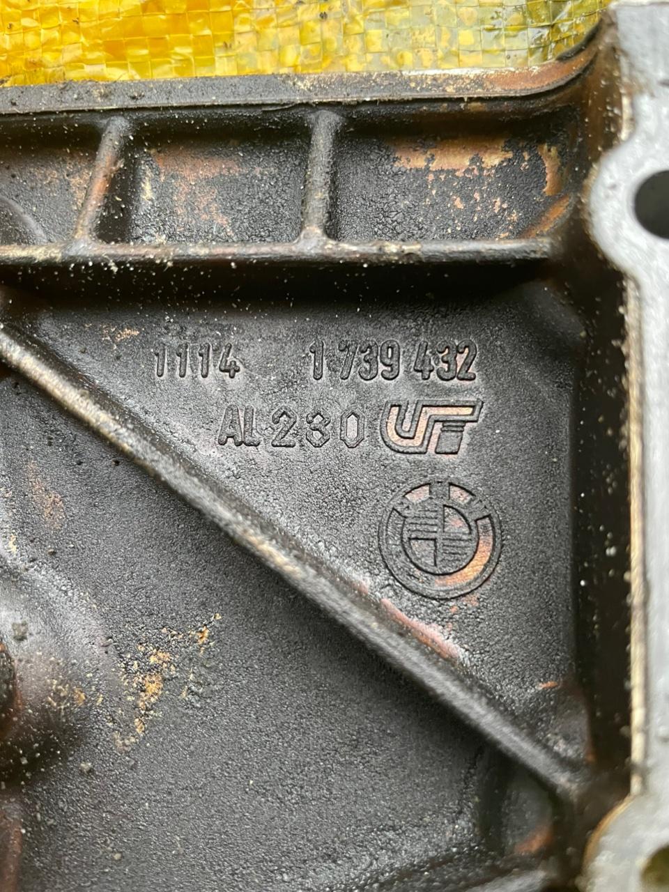 Крышка, 1000 рублей, Орёл