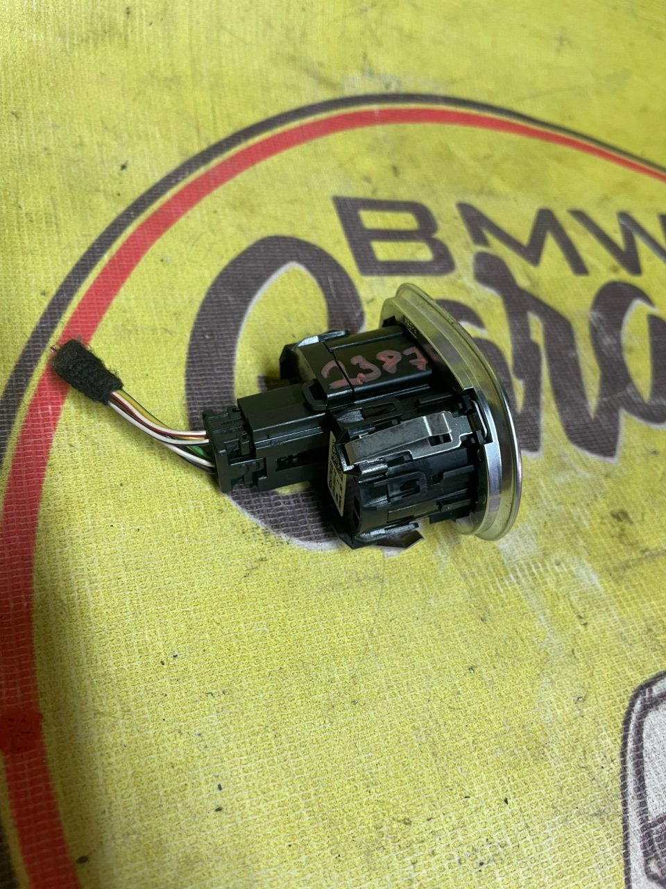 Кнопка старт-стоп, 1000 рублей, Орёл