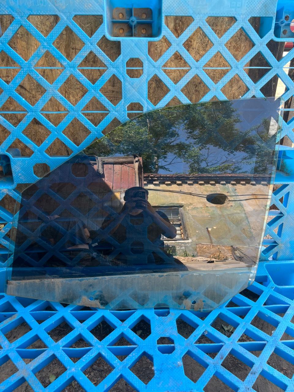 Стекло двери, 1000 рублей, Орёл