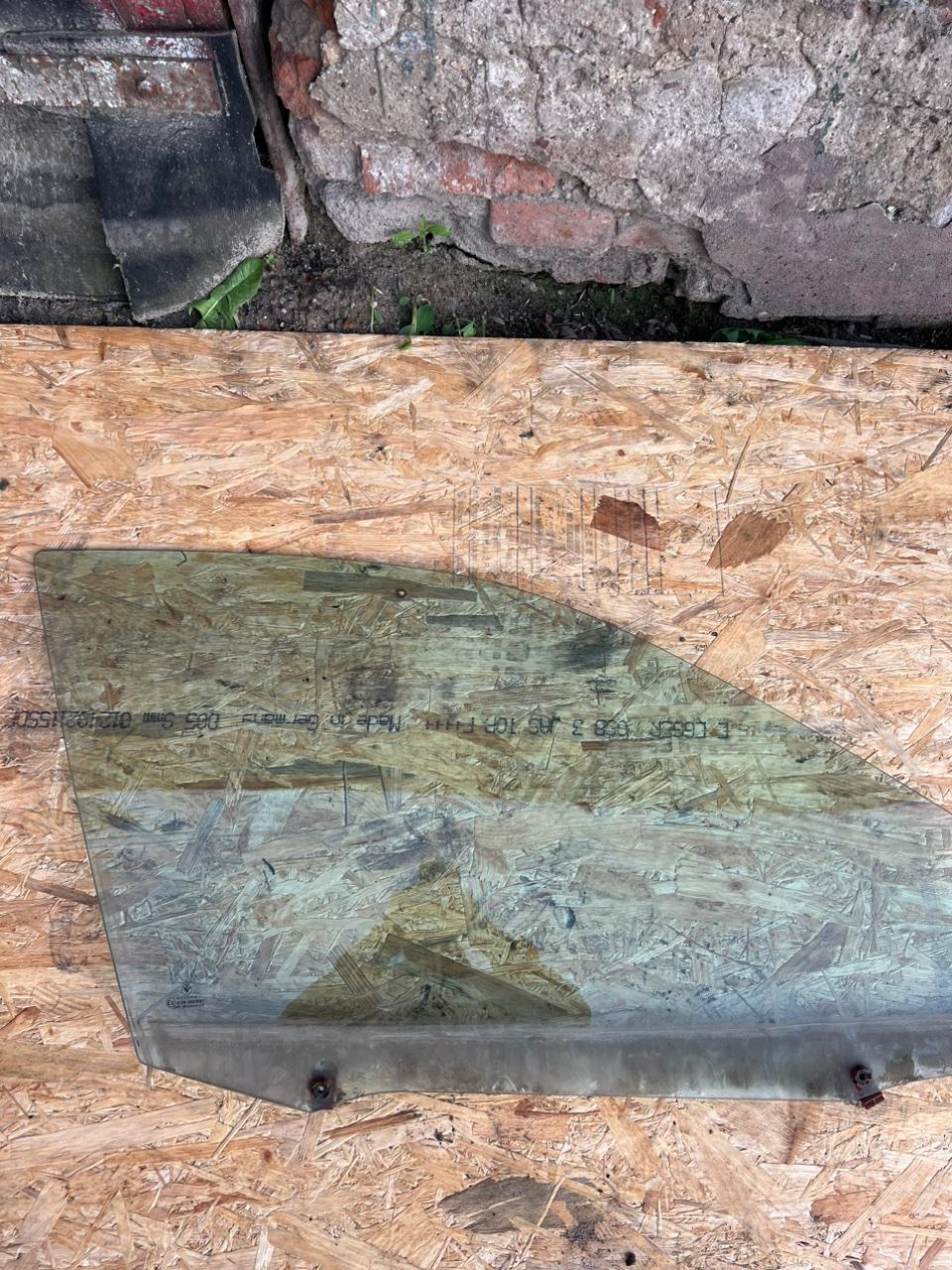 Стекло, 1500 рублей, Орёл