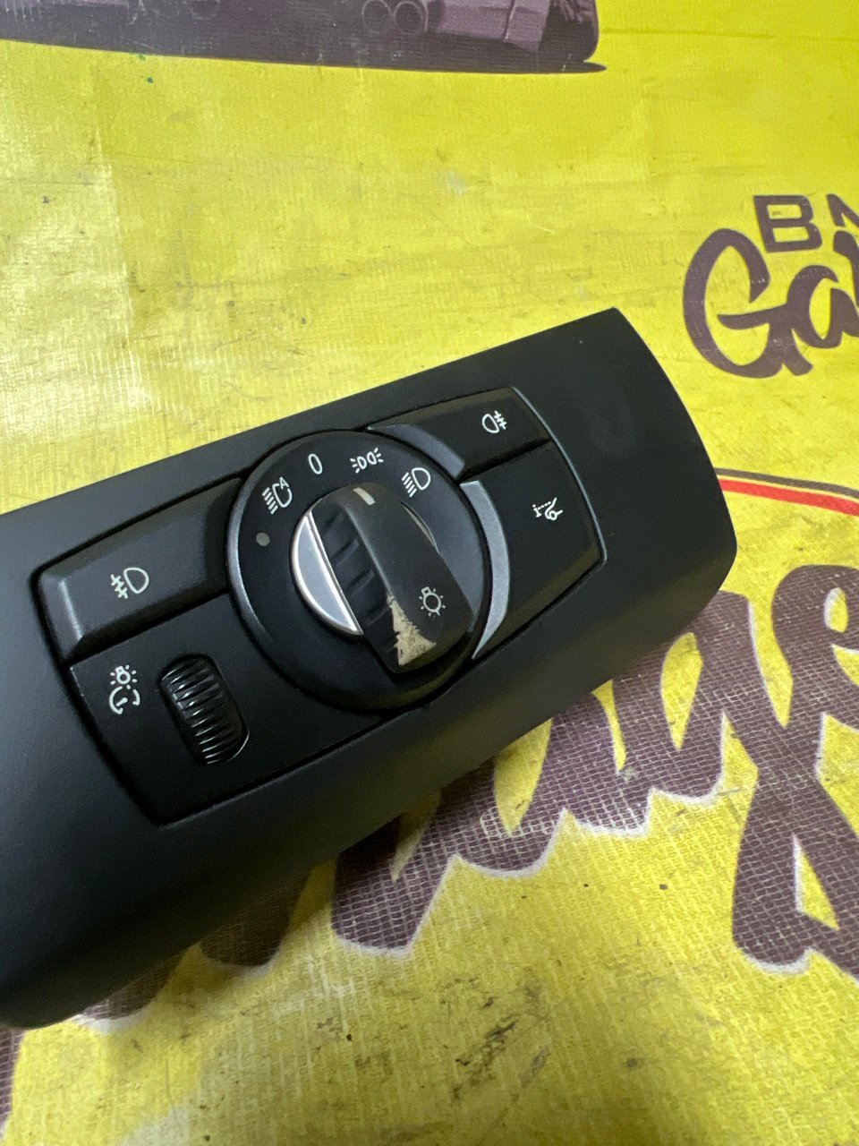 Переключатель света, 2500 рублей, Орёл