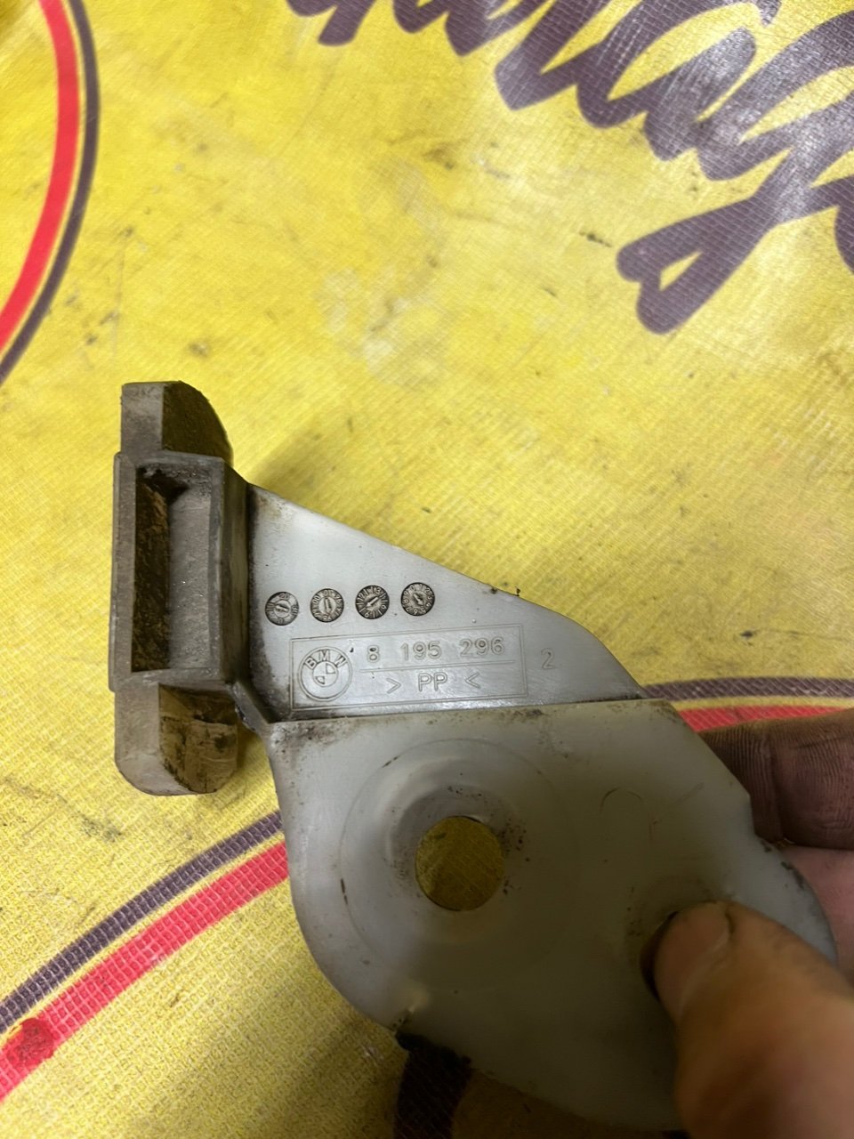 Крепление бампера, 700 рублей, Орёл