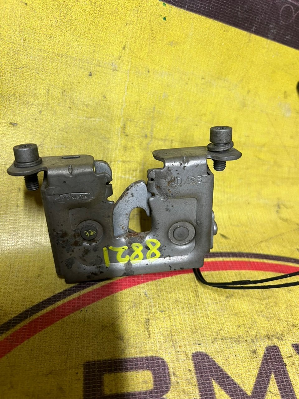 Замок капота, 1350 рублей, Орёл