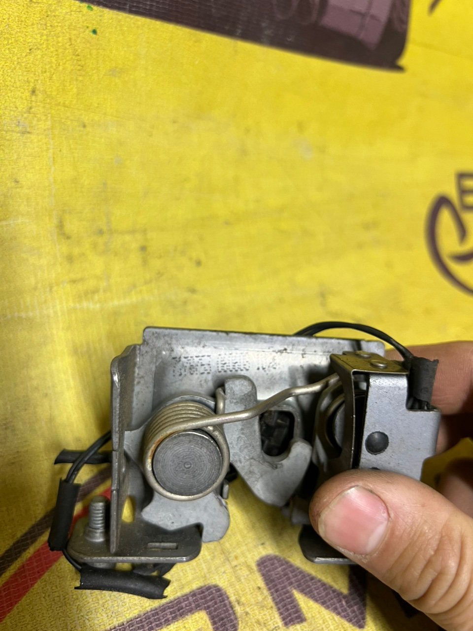 Замок капота, 1350 рублей, Орёл