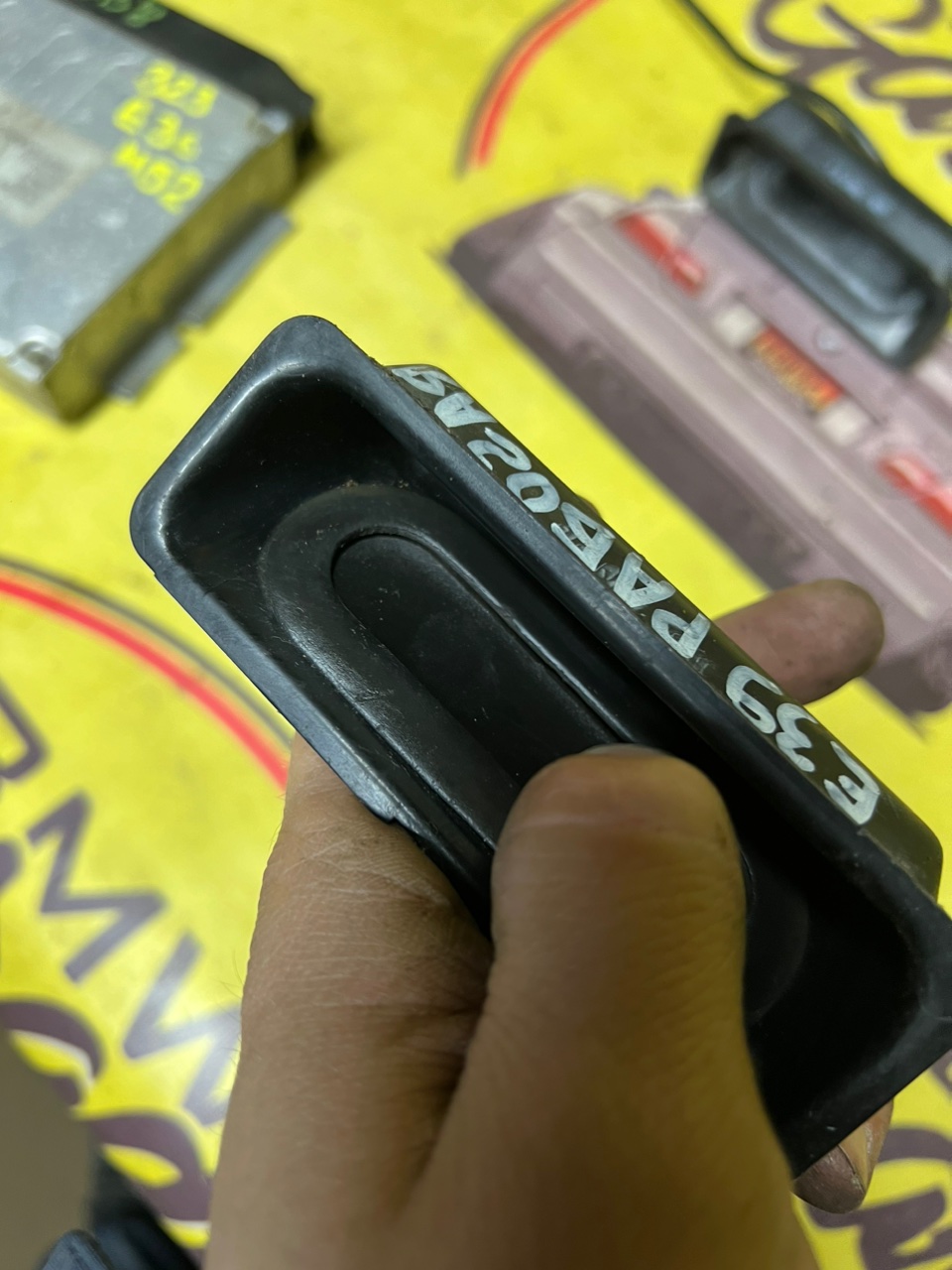 Кнопка открывания багажника, 1000 рублей, Орёл