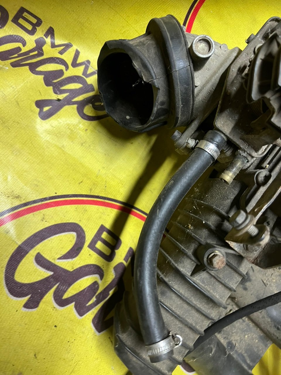 Впускной коллектор, 2000 рублей, Орёл