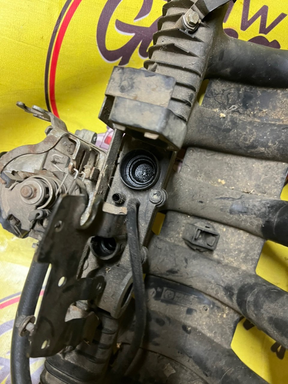 Впускной коллектор, 2000 рублей, Орёл