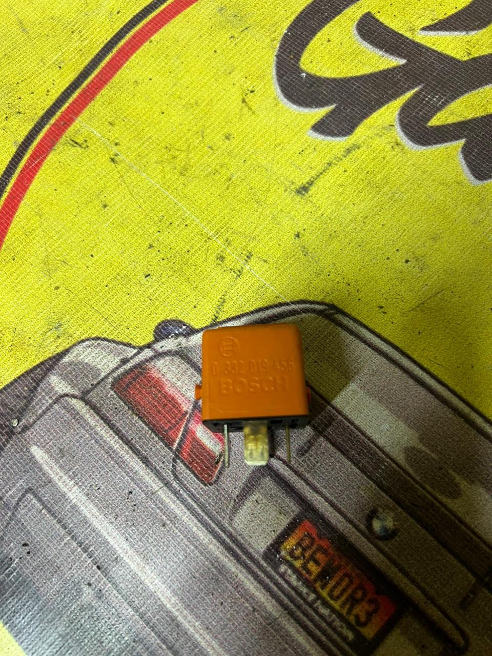 Реле, 300 рублей, Орёл