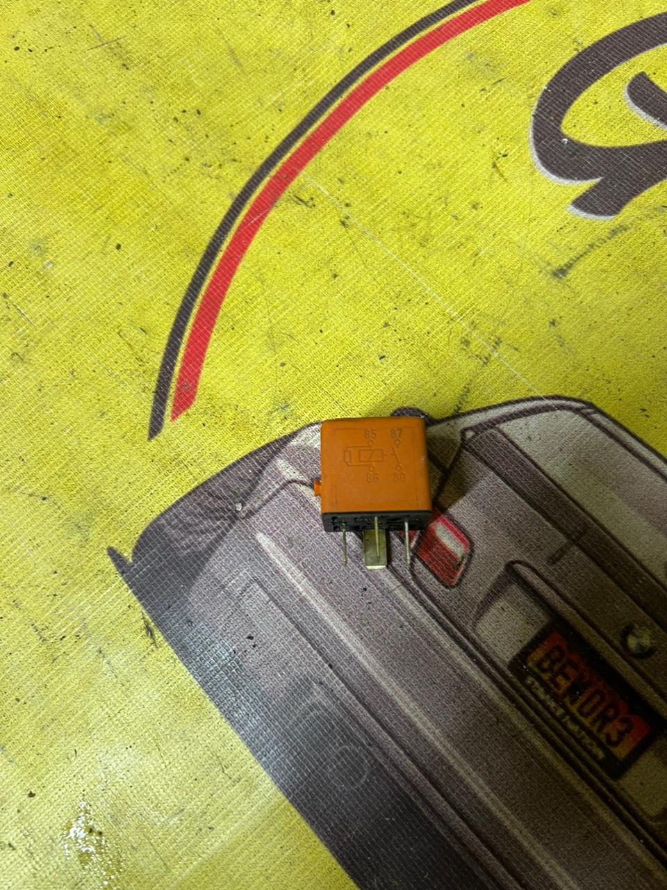 Реле, 300 рублей, Орёл