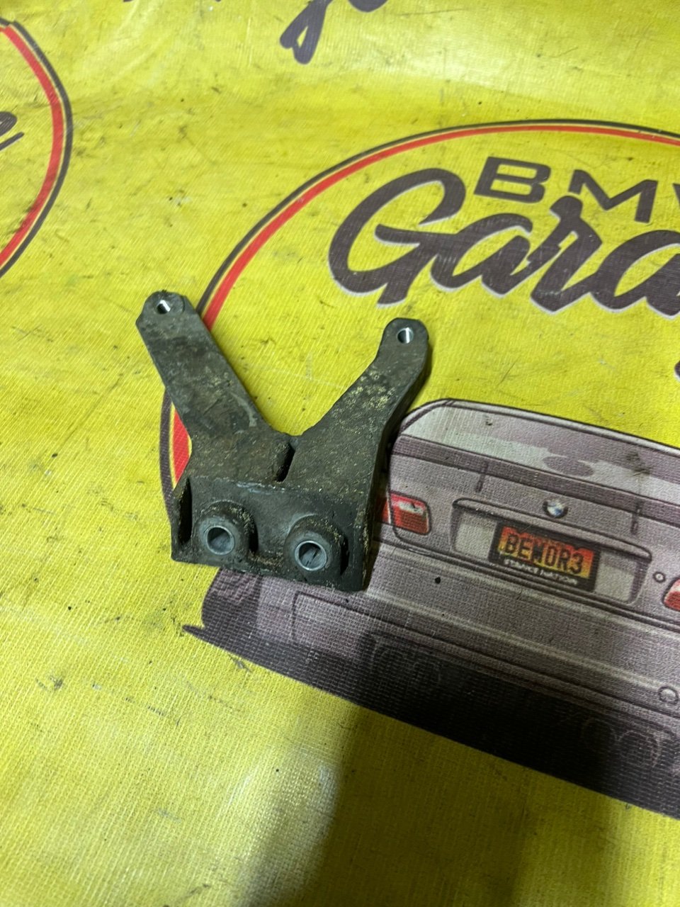 Кронштейн впускного коллектора, 500 рублей, Орёл