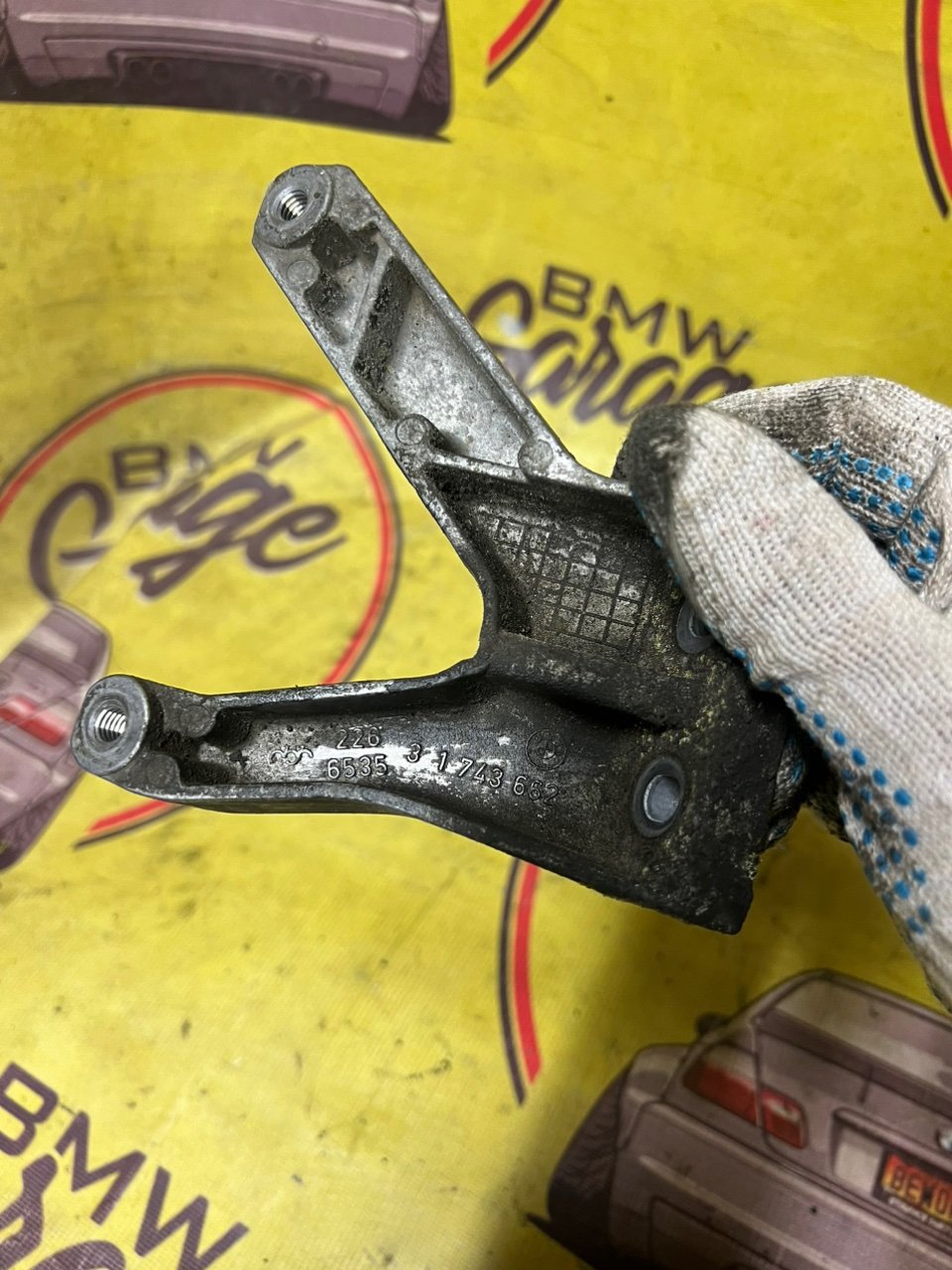 Кронштейн впускного коллектора, 500 рублей, Орёл