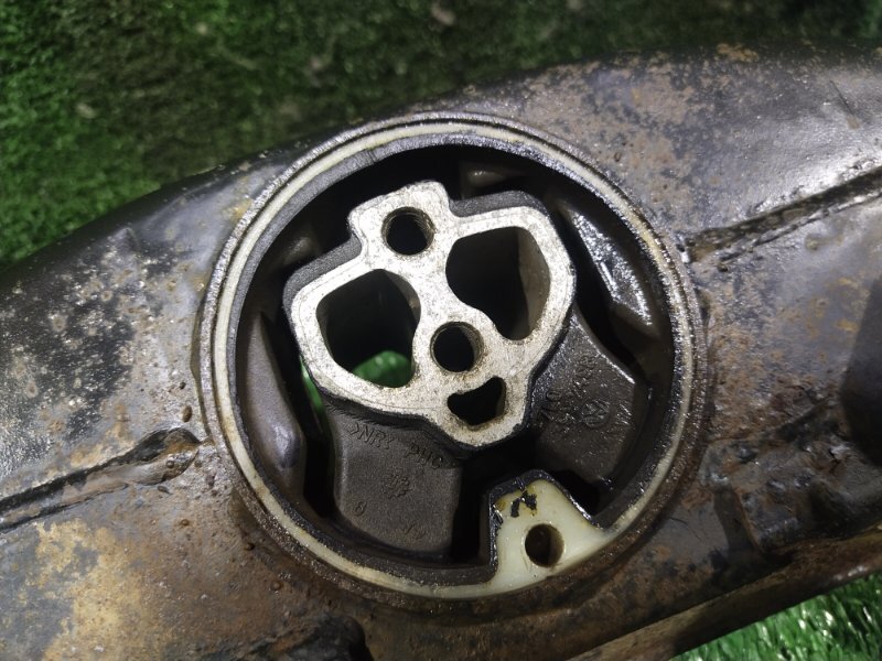 Кронштейн КПП, 1000 рублей, Красноярск