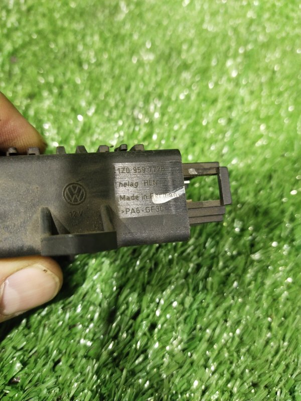 Реле обогрева сидений, 1000 рублей, Красноярск