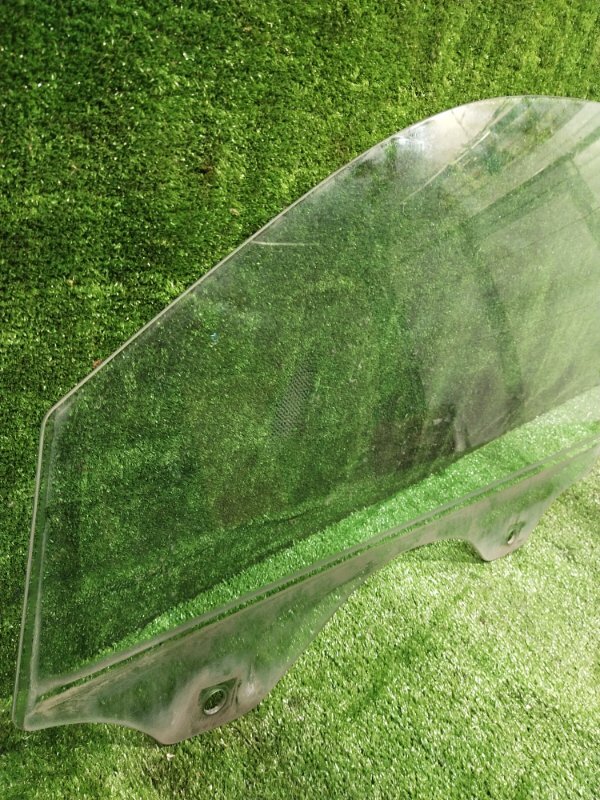 Стекло боковое, 500 рублей, Красноярск