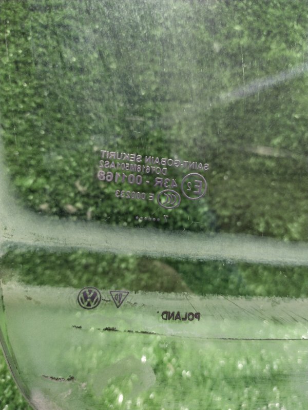 Стекло боковое, 500 рублей, Красноярск