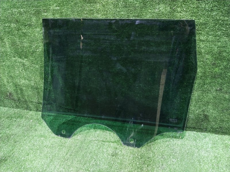 Стекло боковое, 500 рублей, Красноярск