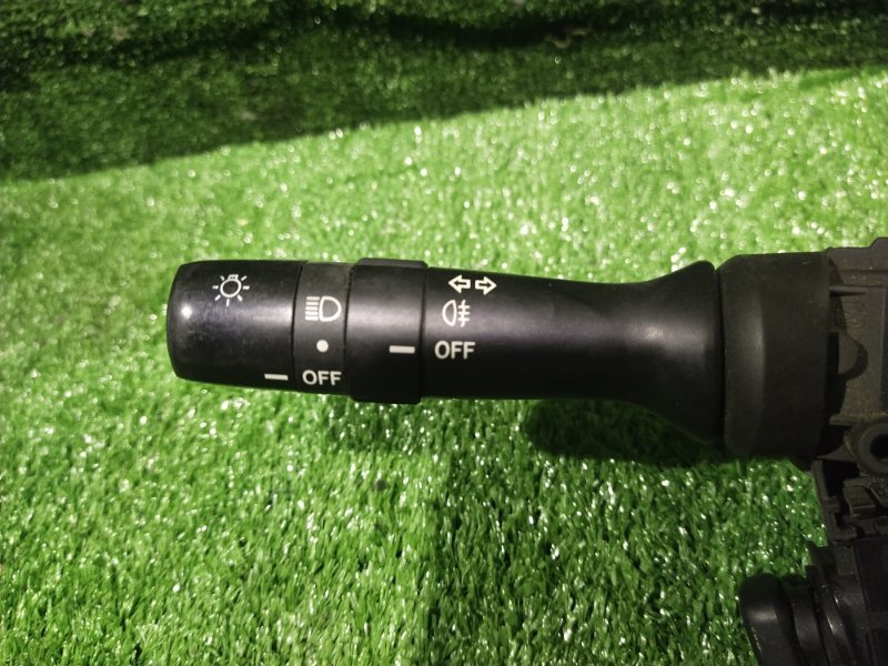 Блок подрулевых переключателей, 2000 рублей, Красноярск