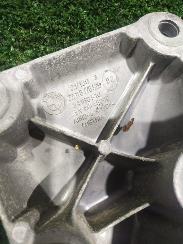 Кронштейн двигателя, 700 рублей, Красноярск