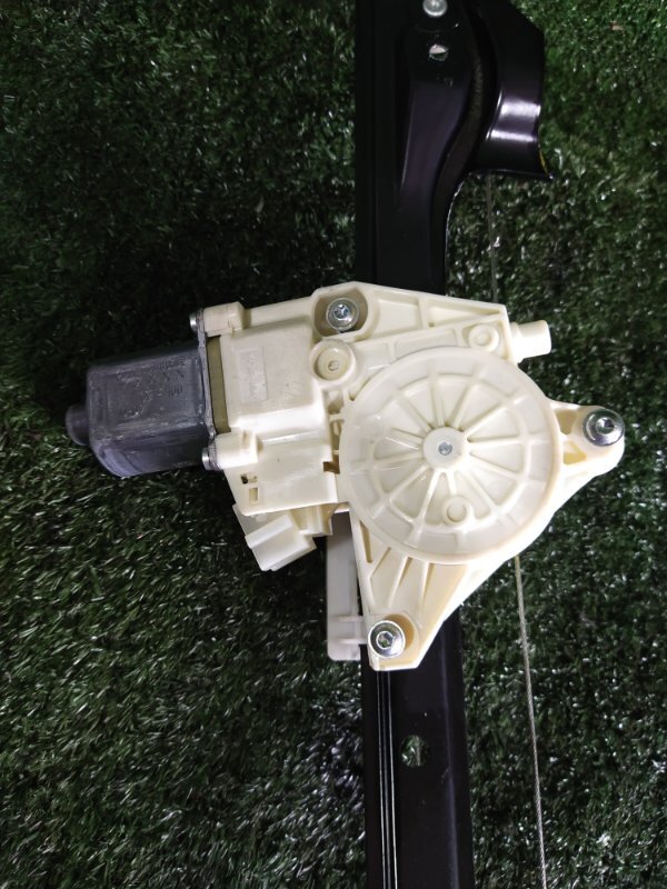 Стеклоподъемник, 1000 рублей, Красноярск