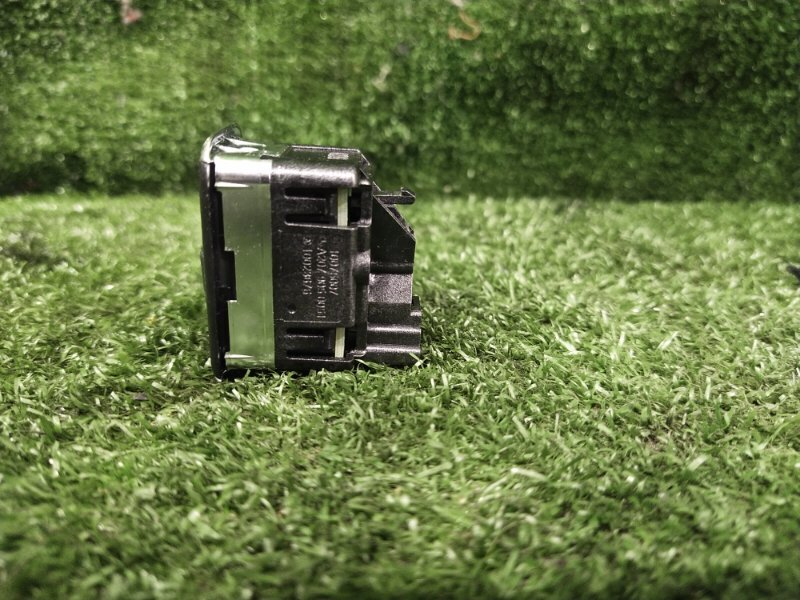 Кнопка открывания багажника, 400 рублей, Красноярск