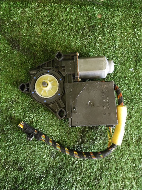 Мотор стеклоподъемника, 2500 рублей, Красноярск